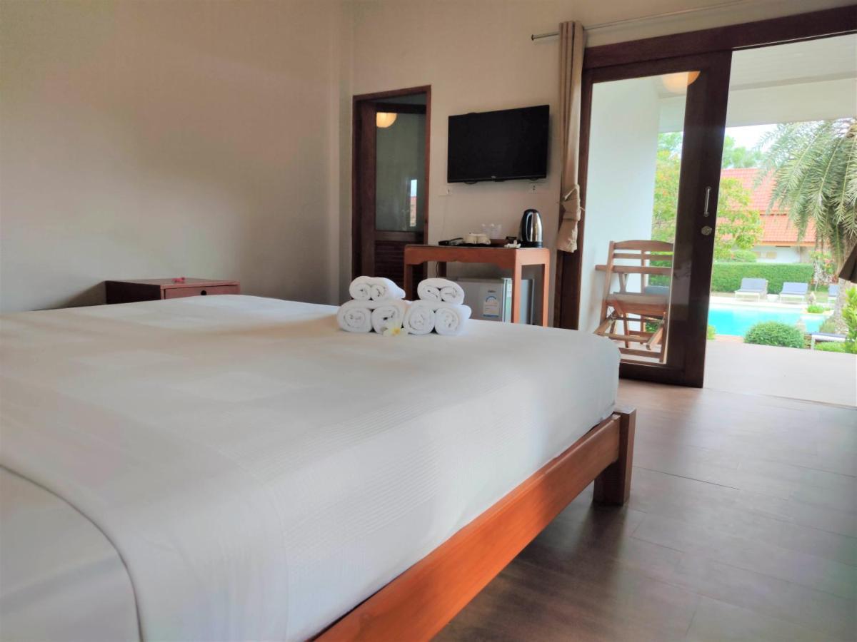 Armonia Village Resort And Spa Chumpon Extérieur photo
