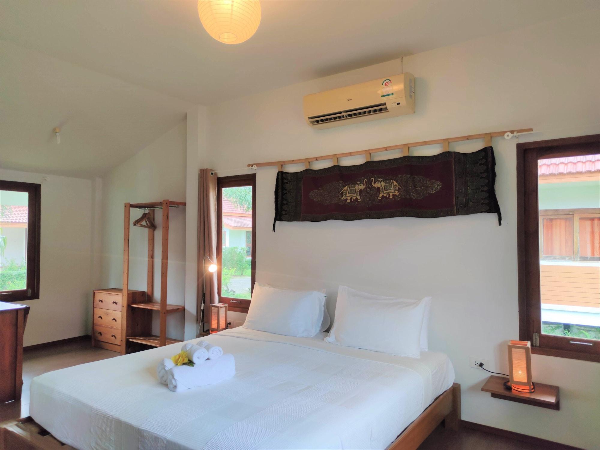 Armonia Village Resort And Spa Chumpon Extérieur photo