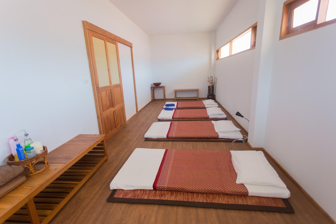 Armonia Village Resort And Spa Chumpon Extérieur photo