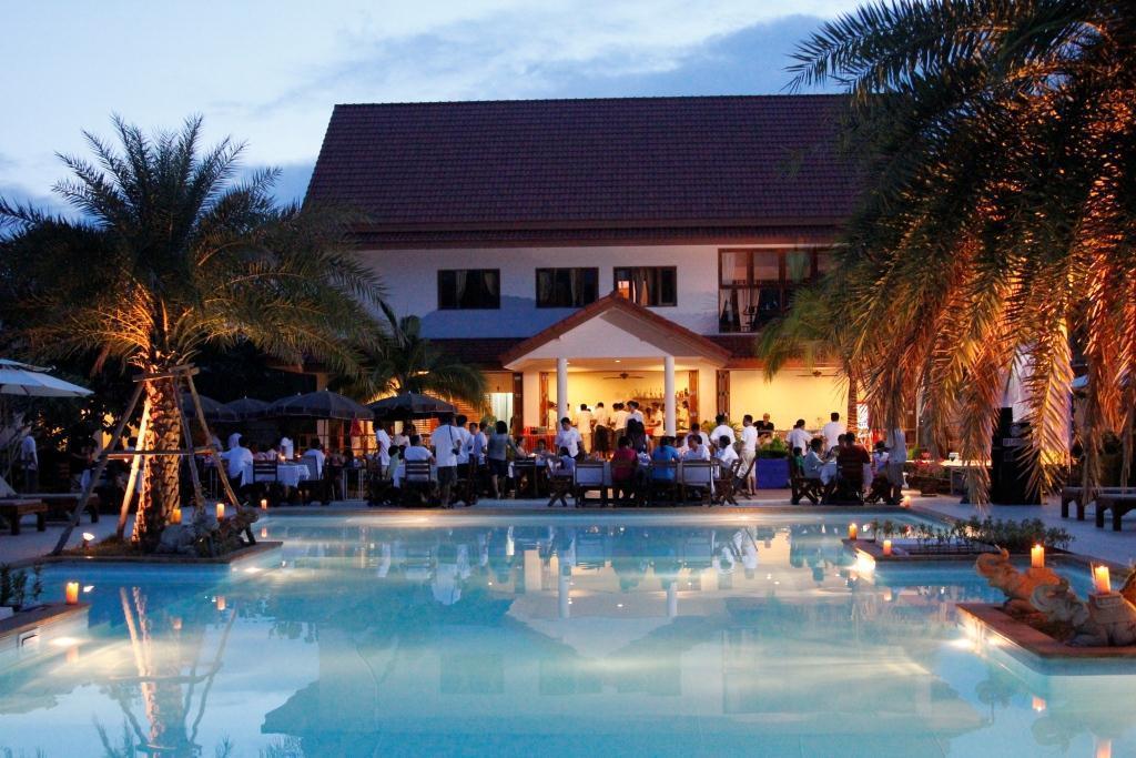 Armonia Village Resort And Spa Chumpon Extérieur photo