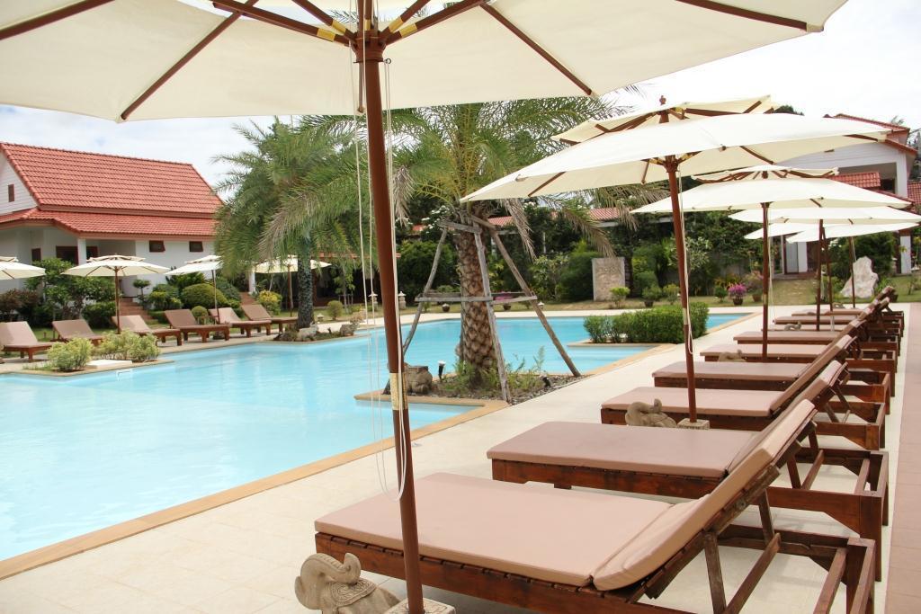 Armonia Village Resort And Spa Chumpon Extérieur photo